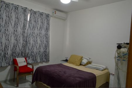 Casa à venda com 408m², 3 quartos e 4 vagasCasa 2  Quarto