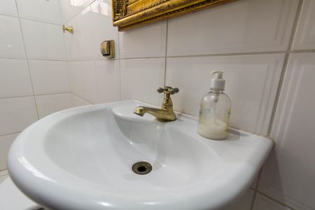 Casa à venda com 160m², 4 quartos e 3 vagas Casa à venda com 160m², 4 quartos e 3 vagasBanheiro 2