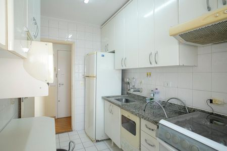 Apartamento à venda com 63m², 2 quartos e 2 vagas Apartamento à venda com 63m², 2 quartos e 2 vagasCozinha