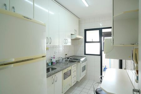 Apartamento à venda com 63m², 2 quartos e 2 vagas Apartamento à venda com 63m², 2 quartos e 2 vagasCozinha