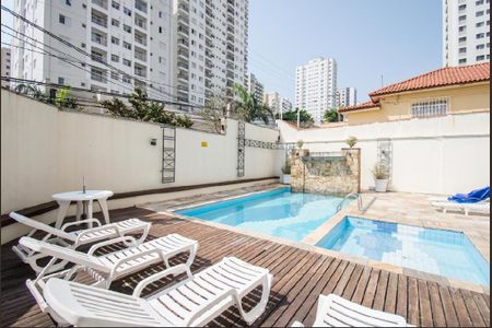 Apartamento à venda com 63m², 2 quartos e 2 vagasÁrea Comum  - Piscina