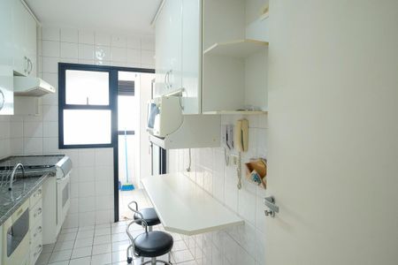 Apartamento à venda com 63m², 2 quartos e 2 vagas Apartamento à venda com 63m², 2 quartos e 2 vagasCozinha