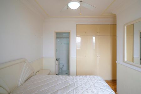Apartamento à venda com 63m², 2 quartos e 2 vagas Apartamento à venda com 63m², 2 quartos e 2 vagasSuíte