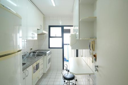 Apartamento à venda com 63m², 2 quartos e 2 vagas Apartamento à venda com 63m², 2 quartos e 2 vagasCozinha