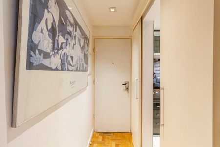 Apartamento à venda com 81m², 1 quarto e 1 vaga Apartamento à venda com 81m², 1 quarto e 1 vagaHall de entrada