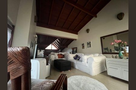 Casa à venda com 257m², 4 quartos e 4 vagas