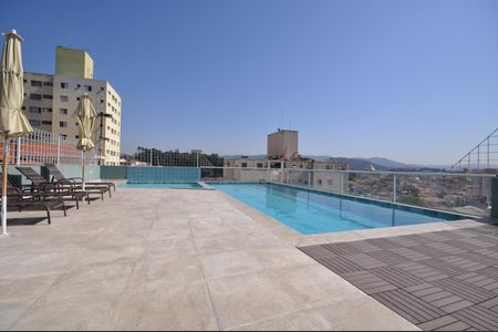Apartamento à venda com 34m², 1 quarto e 1 vagaÁrea comum - Piscina