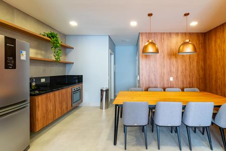 Apartamento para alugar com 29m², 1 quarto e sem vagaÁrea comum - Salão de festas