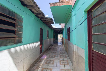 Casa à venda com 200m², 2 quartos e 2 vagas Casa à venda com 200m², 2 quartos e 2 vagasÁrea comum