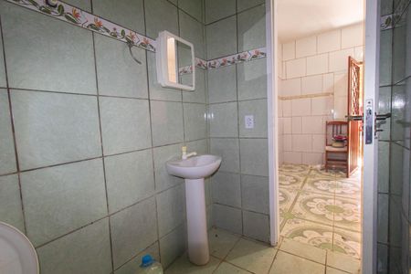 Casa à venda com 200m², 2 quartos e 2 vagas Casa à venda com 200m², 2 quartos e 2 vagasCasa 2 - Banheiro