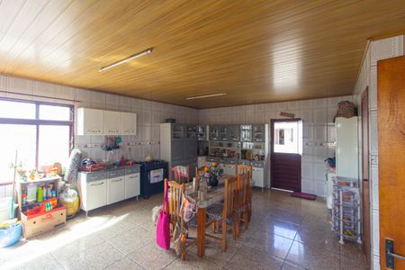 Casa à venda com 200m², 2 quartos e 2 vagas Casa à venda com 200m², 2 quartos e 2 vagasCasa 1 - Cozinha