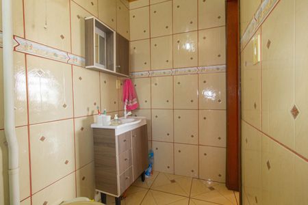 Casa à venda com 200m², 2 quartos e 2 vagas Casa à venda com 200m², 2 quartos e 2 vagasCasa 1 - Banheiro Social