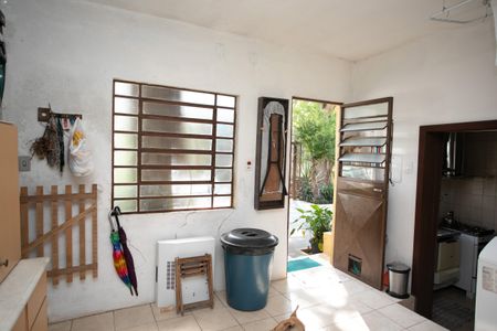 Casa à venda com 120m², 2 quartos e 4 vagas Casa à venda com 120m², 2 quartos e 4 vagasLavanderia