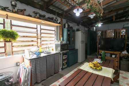 Casa à venda com 120m², 2 quartos e 4 vagas Casa à venda com 120m², 2 quartos e 4 vagasChurrasqueira