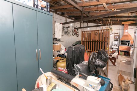 Casa à venda com 120m², 2 quartos e 4 vagas Casa à venda com 120m², 2 quartos e 4 vagasGaragem