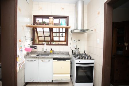 Casa à venda com 120m², 2 quartos e 4 vagas Casa à venda com 120m², 2 quartos e 4 vagasCozinha