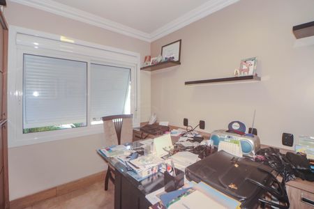 Casa à venda com 280m², 3 quartos e 3 vagasEscritório