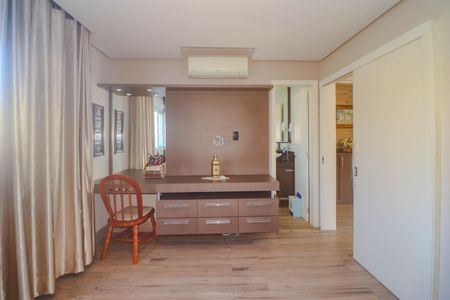 Casa à venda com 280m², 3 quartos e 3 vagasSuíte