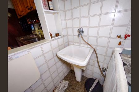 Apartamento à venda com 110m², 2 quartos e 1 vagaÁrea de Serviço