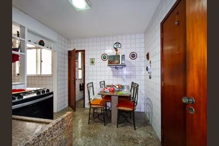Apartamento à venda com 110m², 2 quartos e 1 vagaCozinha