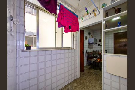 Apartamento à venda com 110m², 2 quartos e 1 vagaÁrea de Serviço