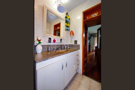 Apartamento à venda com 110m², 2 quartos e 1 vagaBanheiro da Suíte