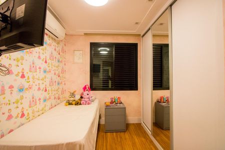 Apartamento à venda com 142m², 3 quartos e 2 vagas Apartamento à venda com 142m², 3 quartos e 2 vagasQuarto 2