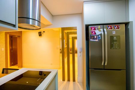 Apartamento à venda com 142m², 3 quartos e 2 vagas Apartamento à venda com 142m², 3 quartos e 2 vagasCozinha