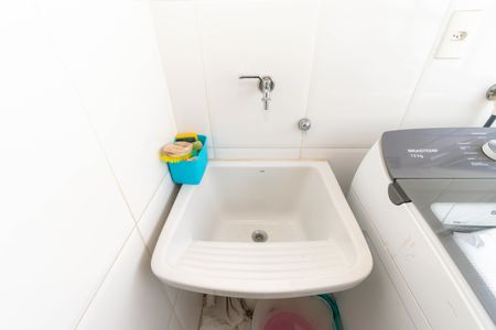 Apartamento à venda com 70m², 2 quartos e 1 vagaÁrea de Serviço