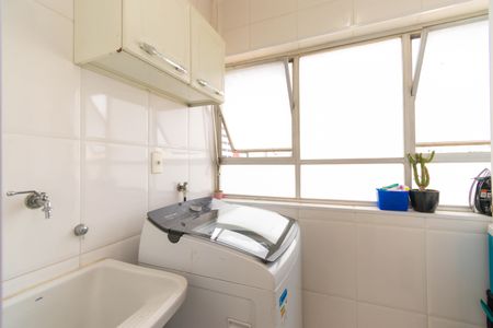 Apartamento à venda com 70m², 2 quartos e 1 vagaÁrea de Serviço