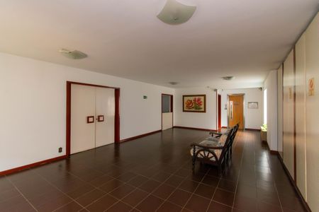 Apartamento à venda com 70m², 2 quartos e 1 vagaÁrea comum