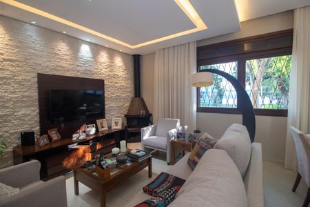 Casa à venda com 216m², 4 quartos e 4 vagas Casa à venda com 216m², 4 quartos e 4 vagasSala