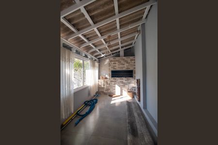 Casa à venda com 216m², 4 quartos e 4 vagas Casa à venda com 216m², 4 quartos e 4 vagasÁrea comum - Churrasqueira