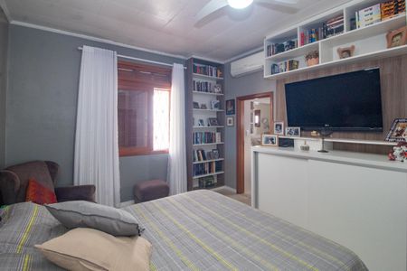 Casa à venda com 216m², 4 quartos e 4 vagas Casa à venda com 216m², 4 quartos e 4 vagasSuite