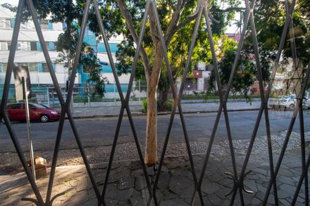 Casa à venda com 216m², 4 quartos e 4 vagas Casa à venda com 216m², 4 quartos e 4 vagasVista