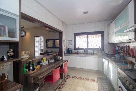 Casa à venda com 216m², 4 quartos e 4 vagas Casa à venda com 216m², 4 quartos e 4 vagasCozinha