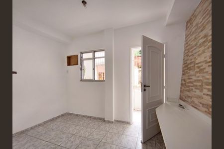 Casa à venda com 67m², 2 quartos e sem vaga Casa à venda com 67m², 2 quartos e sem vagaQuarto 2