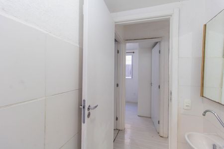 Apartamento à venda com 43m², 2 quartos e 1 vaga Apartamento à venda com 43m², 2 quartos e 1 vagaBanheiro