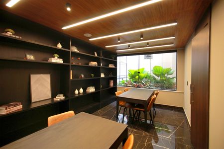 Apartamento para alugar com 132m², 2 quartos e 2 vagasÁrea comum -