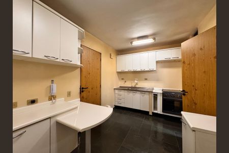 Apartamento à venda com 120m², 3 quartos e 1 vaga Apartamento à venda com 120m², 3 quartos e 1 vagaCozinha