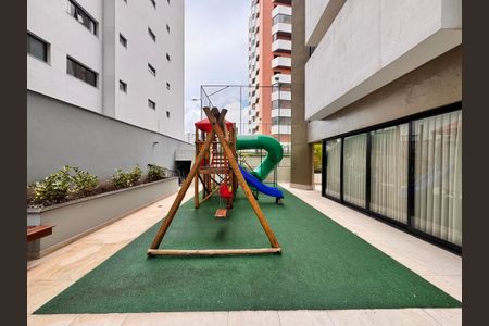 Apartamento à venda com 120m², 3 quartos e 1 vaga Apartamento à venda com 120m², 3 quartos e 1 vagaÁrea comum - Playground