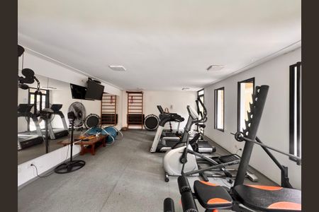 Apartamento à venda com 120m², 3 quartos e 1 vaga Apartamento à venda com 120m², 3 quartos e 1 vagaÁrea comum - Academia