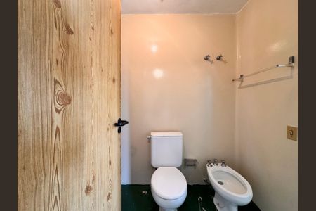 Apartamento à venda com 120m², 3 quartos e 1 vaga Apartamento à venda com 120m², 3 quartos e 1 vagaBanheiro da Suíte