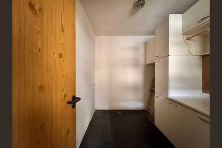 Apartamento à venda com 120m², 3 quartos e 1 vaga Apartamento à venda com 120m², 3 quartos e 1 vagaQuarto de Serviço