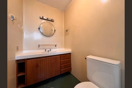 Apartamento à venda com 120m², 3 quartos e 1 vaga Apartamento à venda com 120m², 3 quartos e 1 vagaBanheiro da Suíte