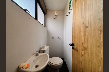 Apartamento à venda com 120m², 3 quartos e 1 vaga Apartamento à venda com 120m², 3 quartos e 1 vagaBanheiro de serviço
