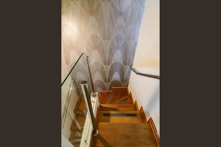 Apartamento à venda com 125m², 2 quartos e 3 vagasEscadas