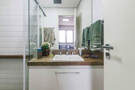 Apartamento à venda com 125m², 2 quartos e 3 vagasQuarto 2 Suite 2