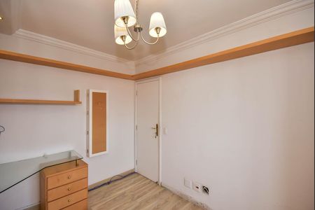 Apartamento à venda com 165m², 4 quartos e 2 vagas Apartamento à venda com 165m², 4 quartos e 2 vagasQuarto