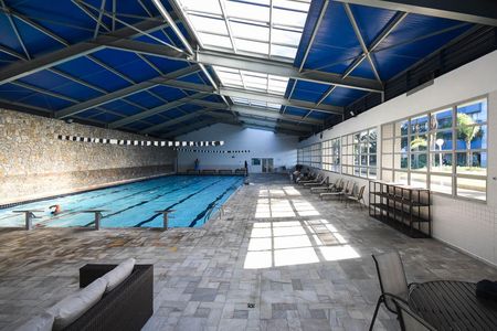 Apartamento à venda com 165m², 4 quartos e 2 vagas Apartamento à venda com 165m², 4 quartos e 2 vagasPiscina 2